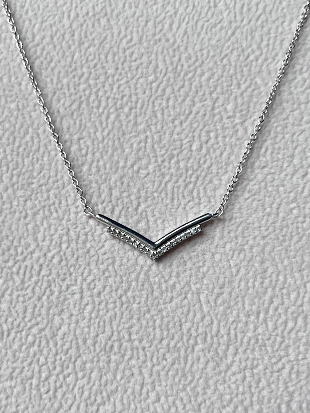 N066 | Natural Diamond Chevron Pendant Necklace